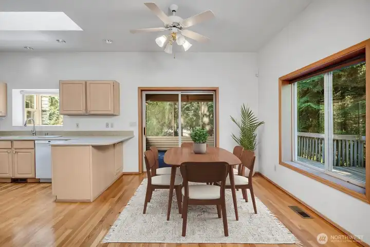 virtually staged eating room