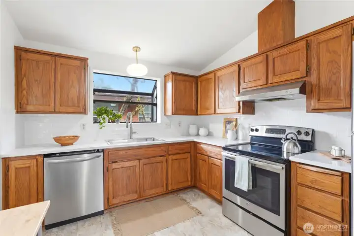 Ideal for multi-generational living, investment, or Airbnb opportunities, this home features separate entrances & thoughtfully designed spaces on both levels. Ideal for multi-generational living, investment, or Airbnb opportunities, this home features separate entrances & thoughtfully designed spaces on both levels.