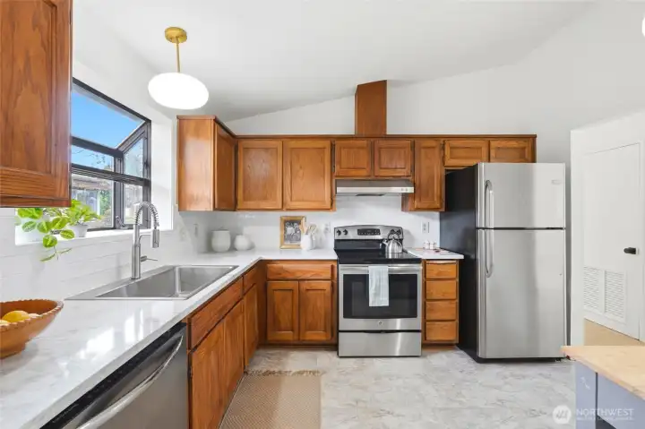 Main level includes 3 bed/2 baths, a full kitchen with new countertops, dining area, & a spacious living room, plus access to a private deck & inviting outdoor space. Main level includes 3 bed/2 baths, a full kitchen with new countertops, dining area, & a spacious living room, plus access to a private deck & inviting outdoor space.