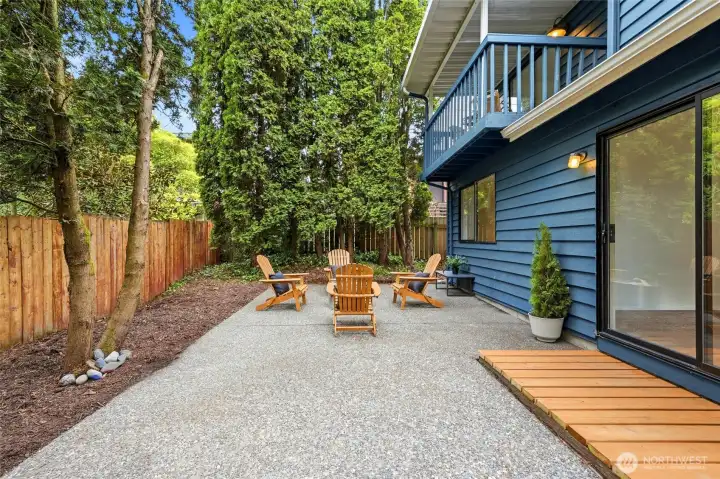 Landscaped yard, multiple outdoor living areas, & ample off-street parking enhance both comfort & convenience. Landscaped yard, multiple outdoor living areas, & ample off-street parking enhance both comfort & convenience.