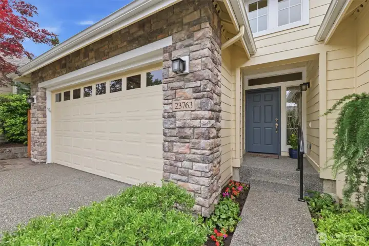 Trilogy is the Eastside's premier 55+ community. Enjoy the community club house, racquet courts, swimming pools and miles of walking trails. This home has been pre-inspected and is ready for its new owner! Trilogy is the Eastside's premier 55+ community. Enjoy the community club house, racquet courts, swimming pools and miles of walking trails. This home has been pre-inspected and is ready for its new owner!