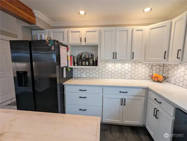 Lots of cabinet space and under cabinet lighting