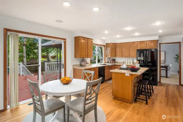 Breakfast Nook with Access to Back Deck