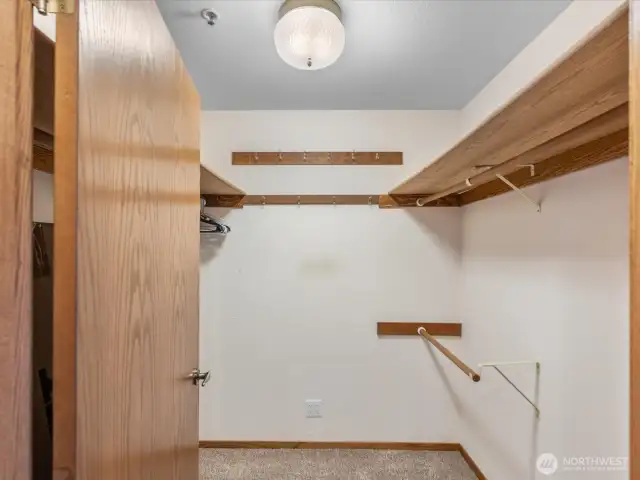 Primary walk in closet