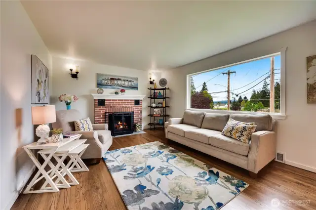 Light and Bright Living Room