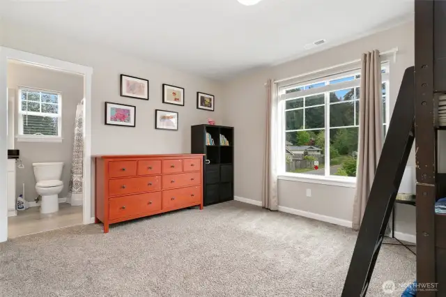 Upstairs bedroom with access to jack n jill full bathroom