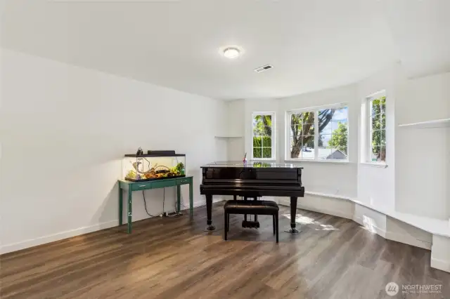 Lower level bonus room