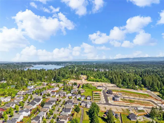 Close to Lake Stevens boat launches and parks