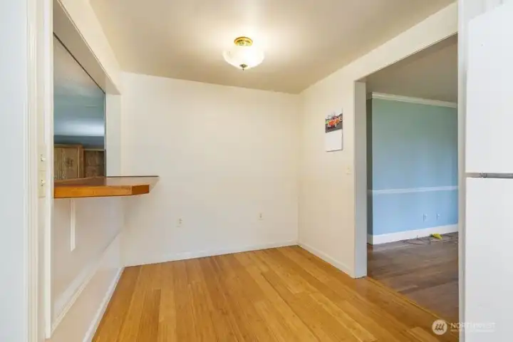 Dining area off the kitchen