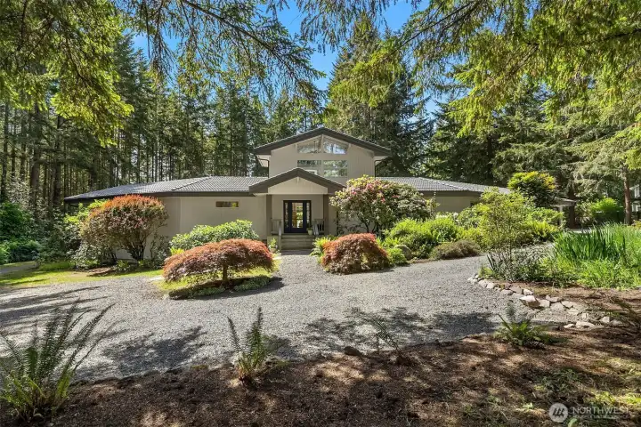 Custom Home Remodeled in 2026 3 Bedroom, 3.5 Bath with Studio on top, Full of light and Harmonious Space, Huge Lower Level