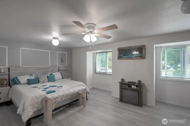 Upstairs primary suite.