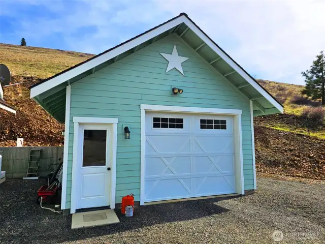 There is a detached 396 sq ft garage/shop fully sheetrocked, insulated and heated for year around comfort.
