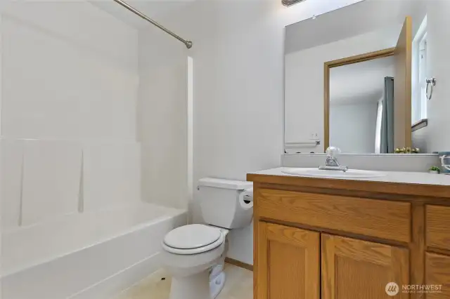 Primary bedroom ensuite full bathroom.