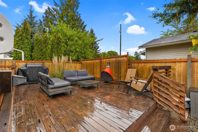 Beautiful American redwood deck