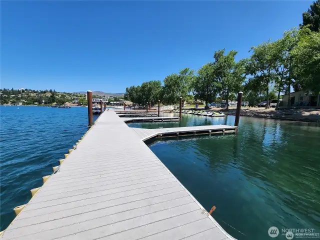 Dock.