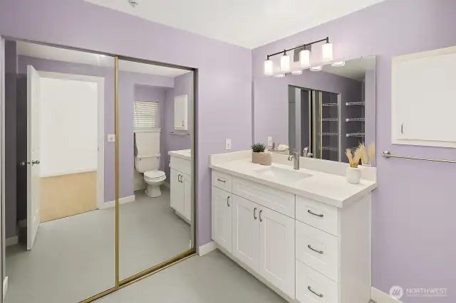 Master bathroom2