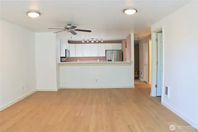 Living room 4