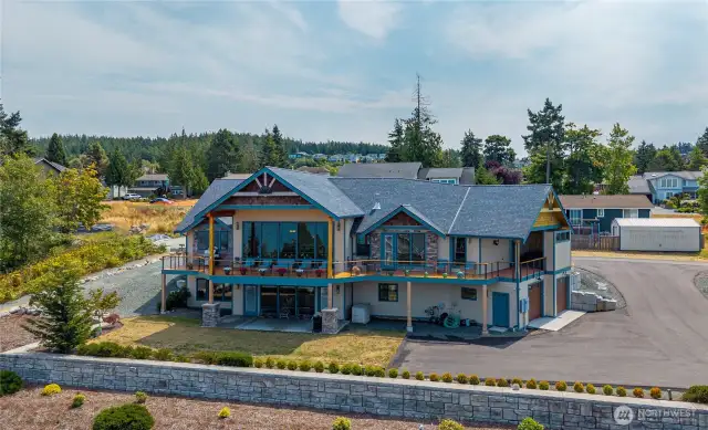 Finished in 2022, this gorgeous custom-build home is in pristine condition for its next loving owner.