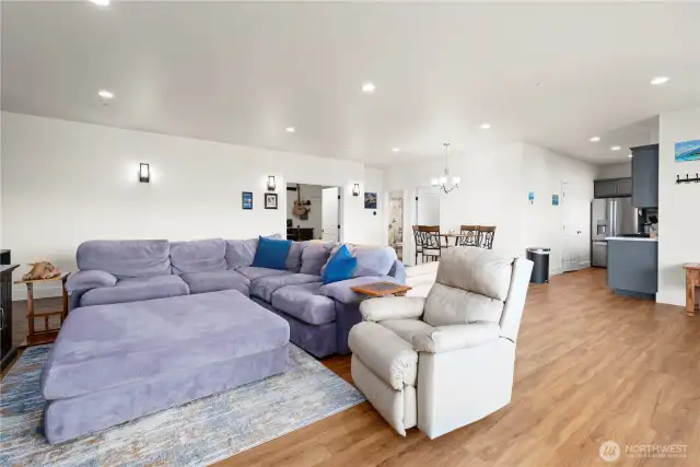 Finished walkout basement can function as separate living quarters with its own kitchen & bathroom.