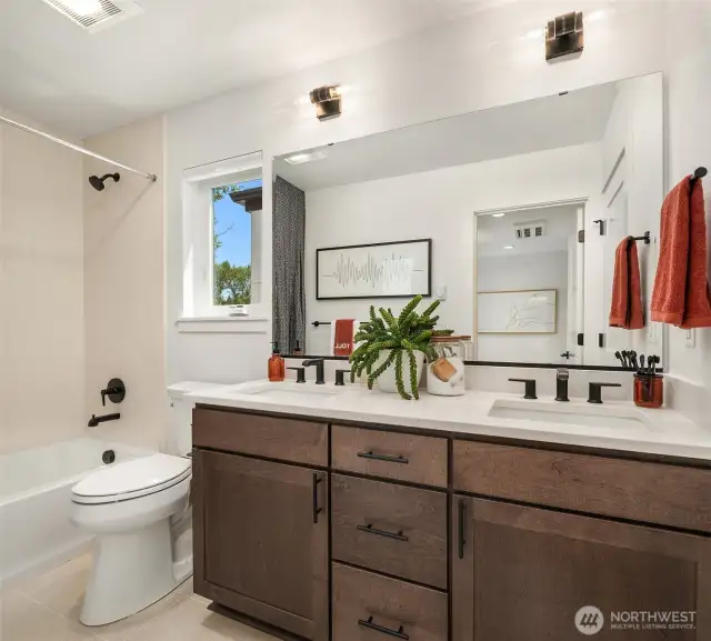 Photo of staged model for reference.