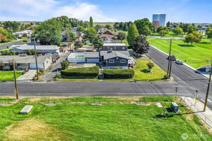 Located across the street from Lions Park and Hiawatha Elementary, this home is centrally located.