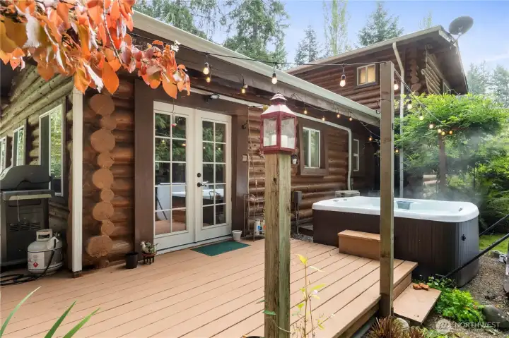 Back Deck w/French Doors Hot Tub