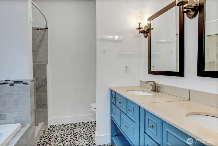 main floor master bath