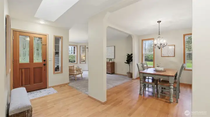 Light finds you everywhere! Extensive windows and skylights