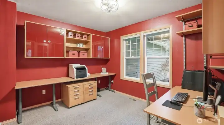 Den or 4th bed (non-conforming)