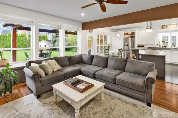 Easy access to kitchen and dining