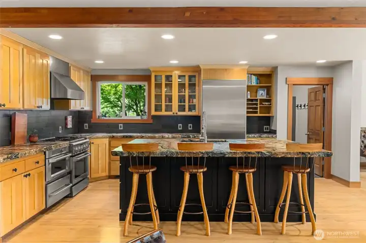 Lots of room at the bar for casual dining and entertaining