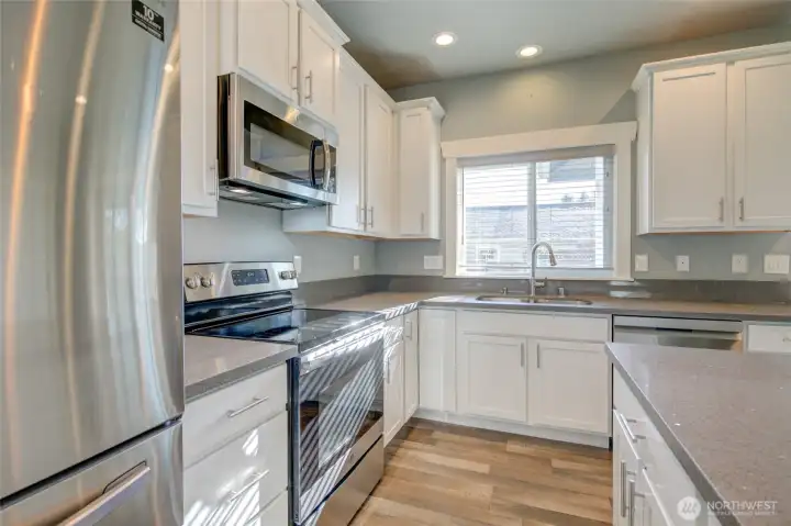 Nice stainless kitchen appliances