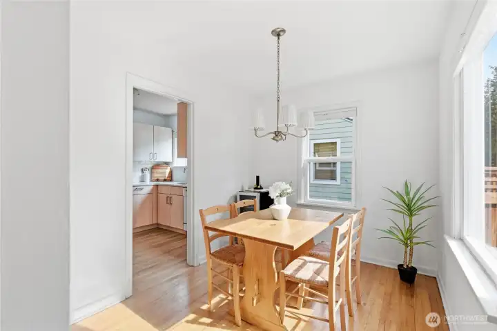 Dining Room (upper unit)