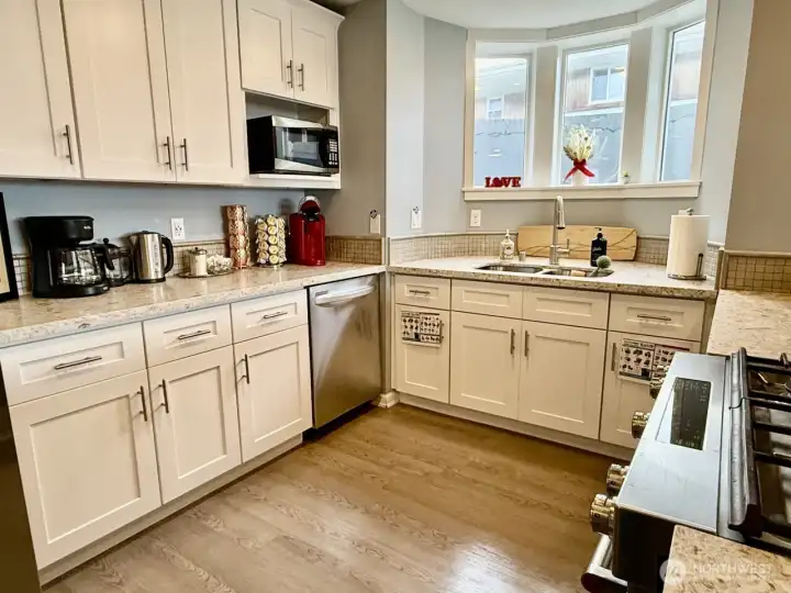 Unit B fully updated kitchen