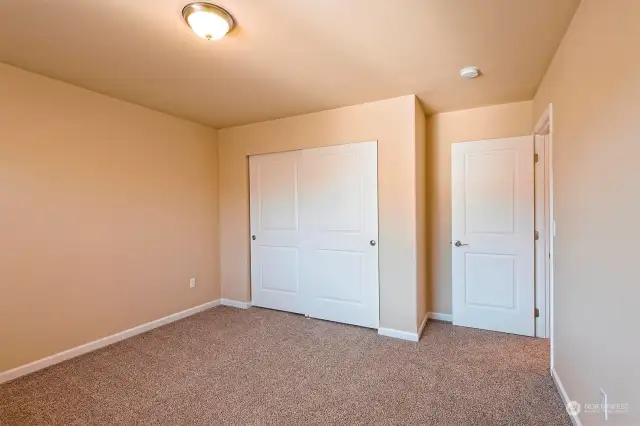 Guest Bedroom 3 - Closet
