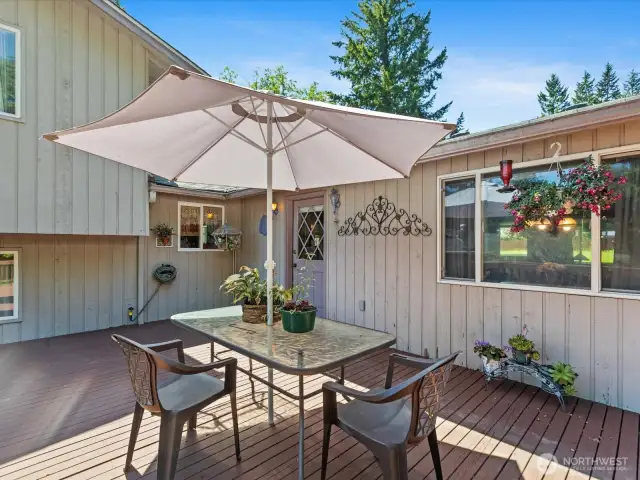 Entertain with Ease Just off Bonus Room