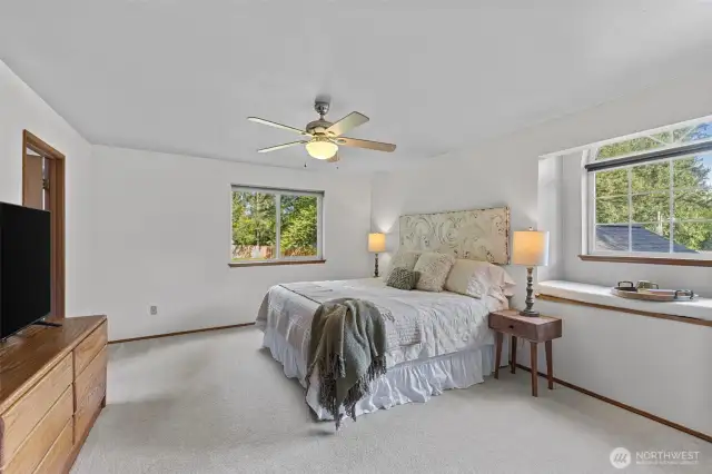 Extra Large Primary Bedroom!