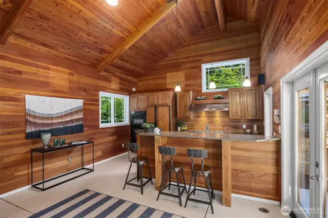 Pool Cabana - full Kitchen, 3/4 Bath, Sleeping Loft