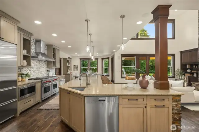 Enormous Kitchen with 2 dishwashers, Sub-Zero, Wolf 6 burner with grill and warming drawers...