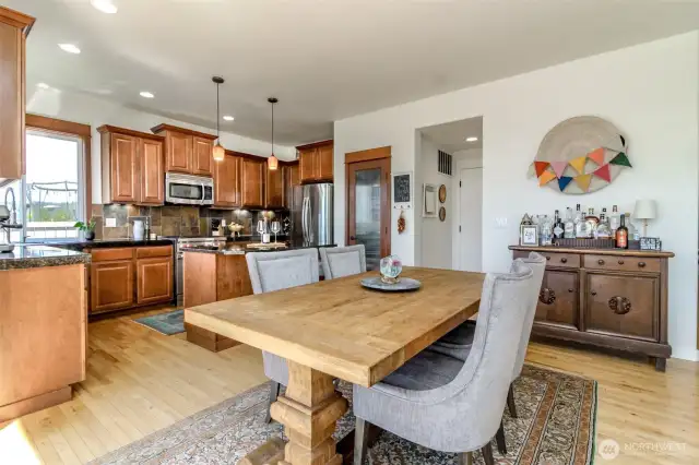 Kitchen and dining area that everyone will be together