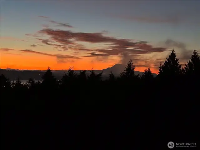 Glorious mornings will be yours year round.  What a fabulous way to start your day!