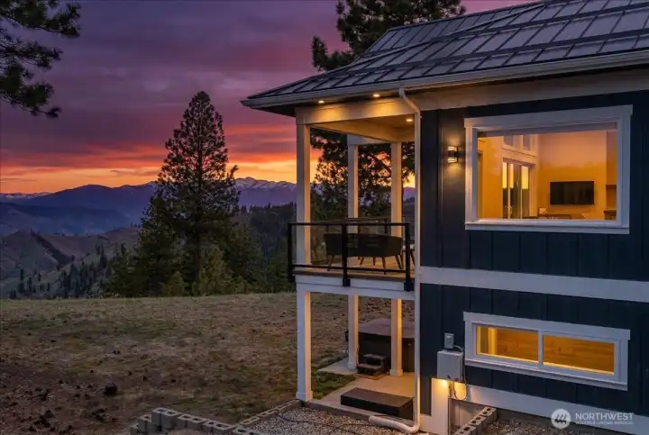 Twilight Profile photo of daylight rambler