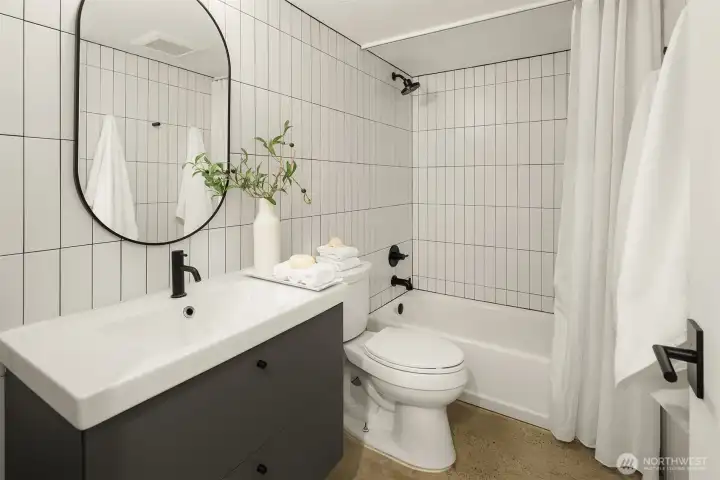 Similar finishes for this level bathroom
