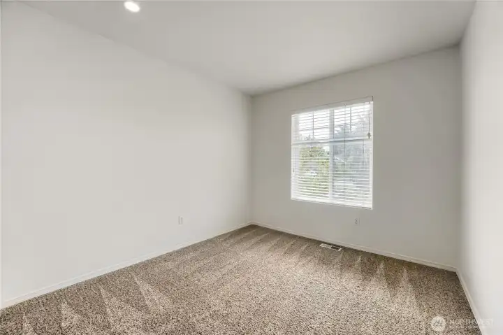 2nd secondary bedroom