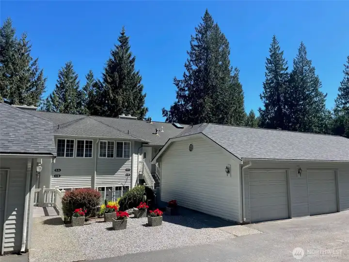 Welcome to 1953 Lake Whatcom Blvd. #4B - Detached garage included.