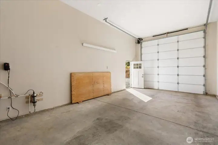 RV Garage/Shop/Storage interior