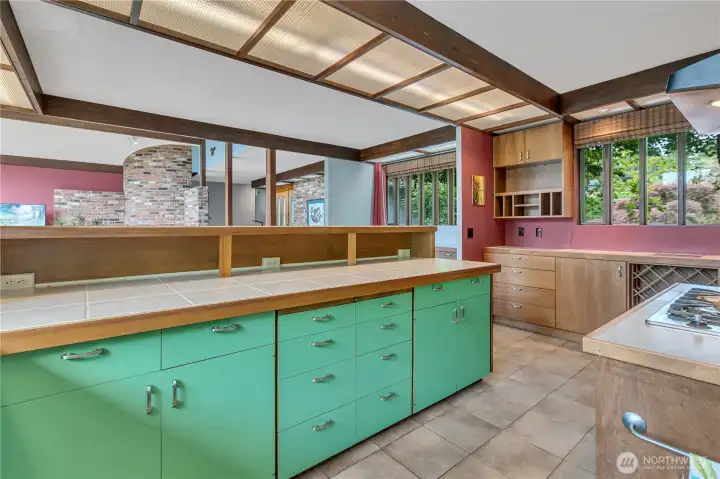 Love all the counter space & storage.