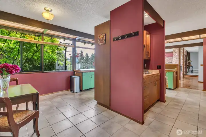 Informal eating area in the kitchen.