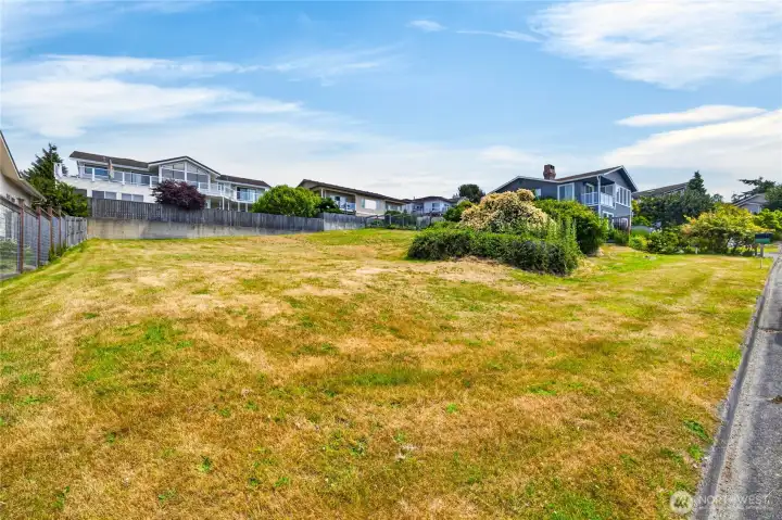 Gently sloped, water view lot in Skyline.