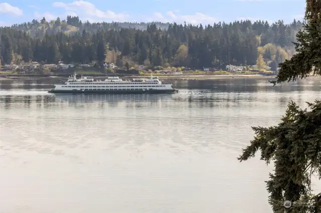 Picturesque views of Wa State Ferry